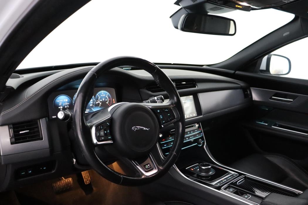 JAGUAR XF 2018