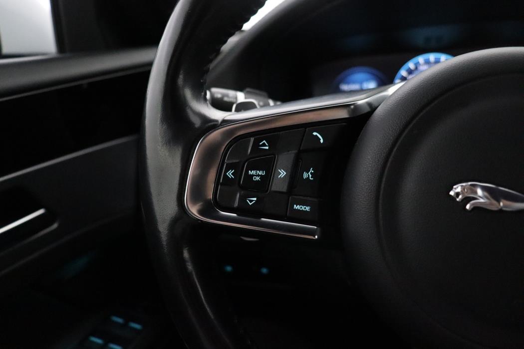 JAGUAR XF 2018