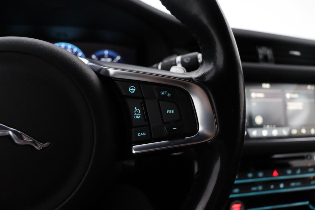 JAGUAR XF 2018