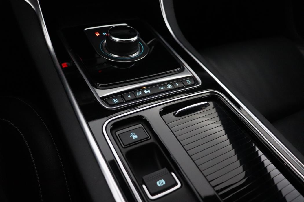 JAGUAR XF 2018