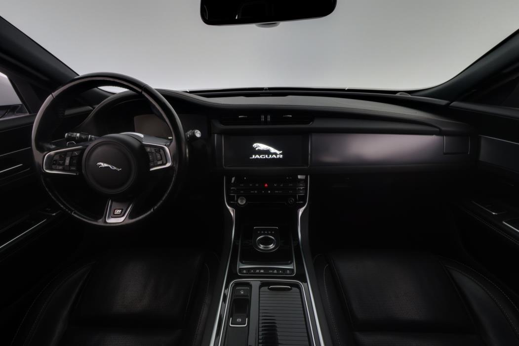 JAGUAR XF 2018