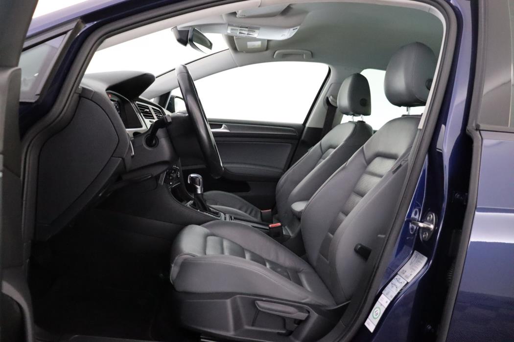 VOLKSWAGEN Golf 2018