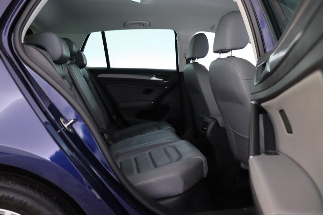 VOLKSWAGEN Golf 2018