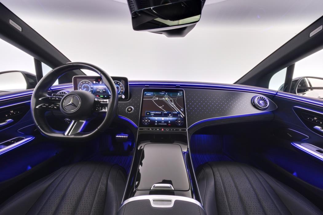 MERCEDES-BENZ EQE 2023