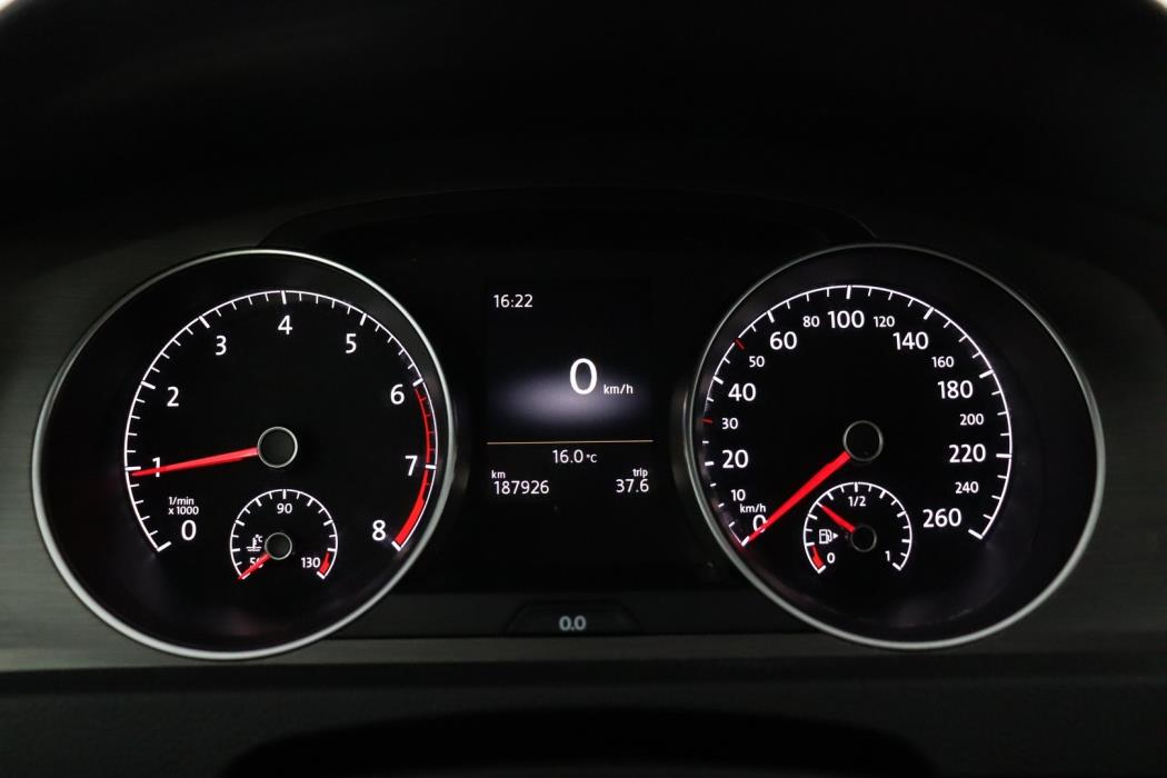 VOLKSWAGEN Golf 2014