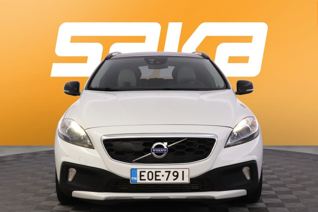 VOLVO V40 Cross Country 2014