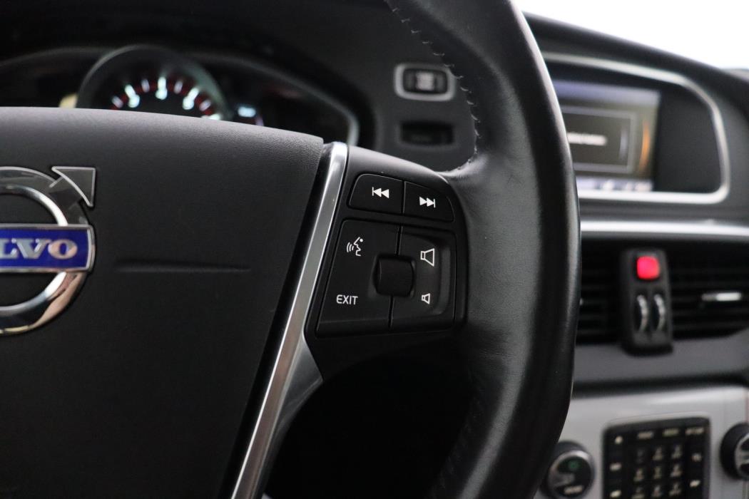 VOLVO V40 Cross Country 2014