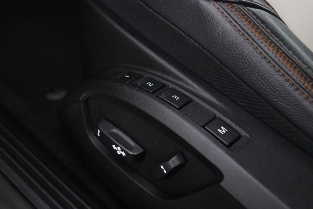 VOLVO V40 Cross Country 2014