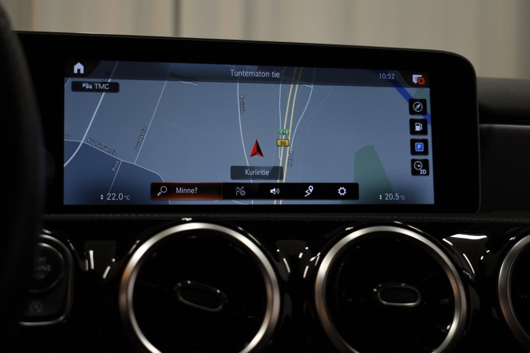 MERCEDES-BENZ A 2020