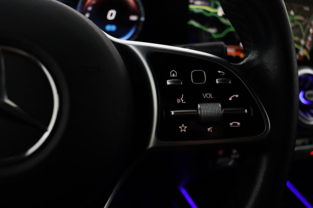 MERCEDES-BENZ EQB 2024