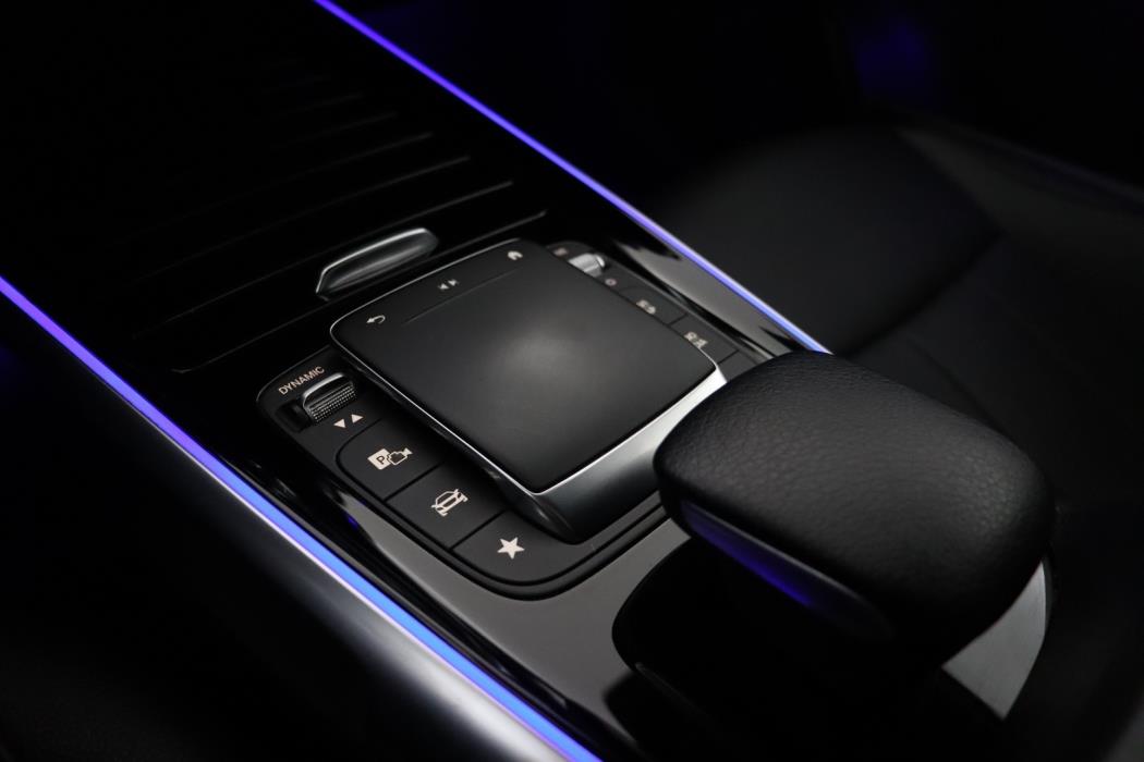 MERCEDES-BENZ EQB 2024