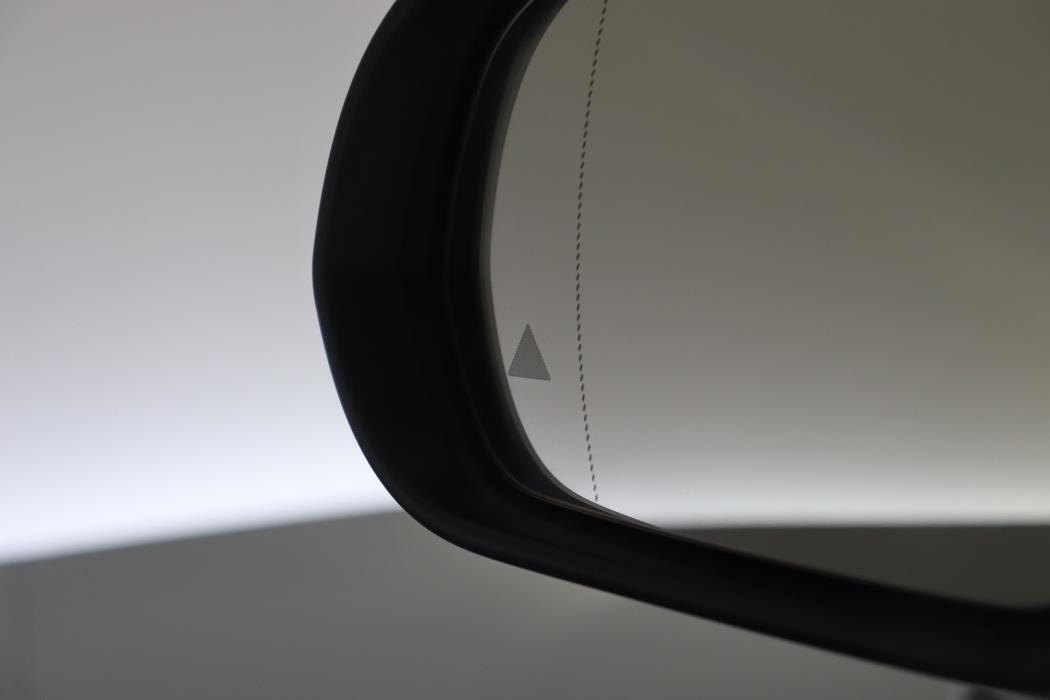 MERCEDES-BENZ EQB 2024