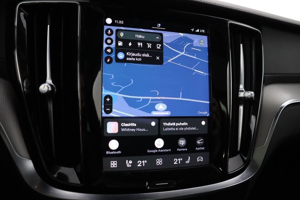 VOLVO V60 2024