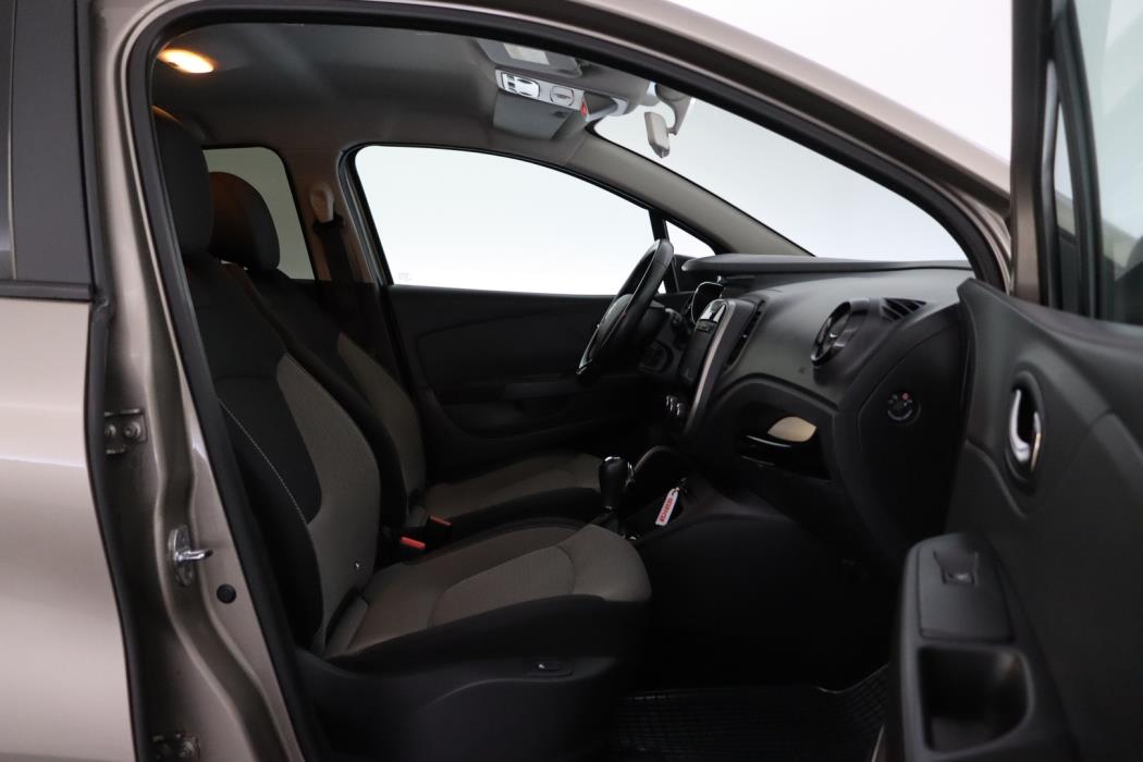 RENAULT Captur 2016