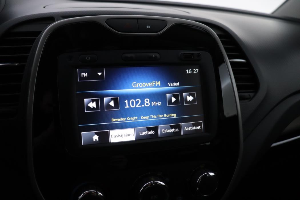 RENAULT Captur 2016