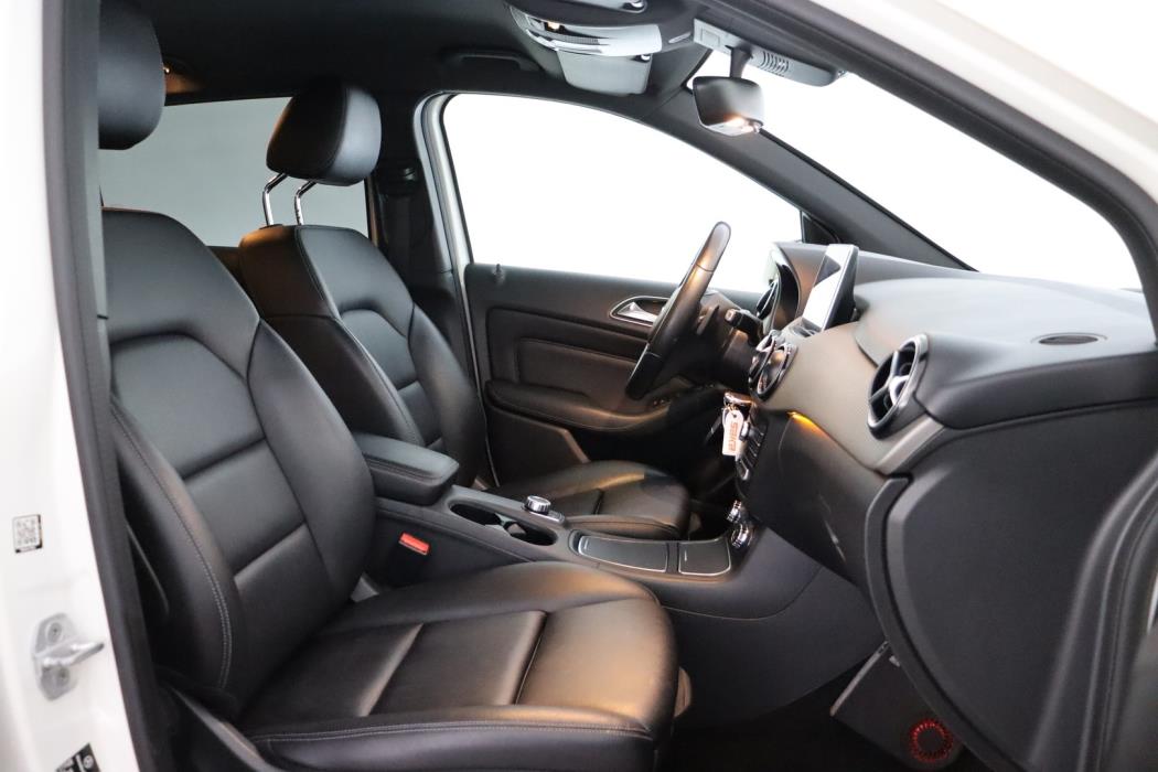 MERCEDES-BENZ B 2016