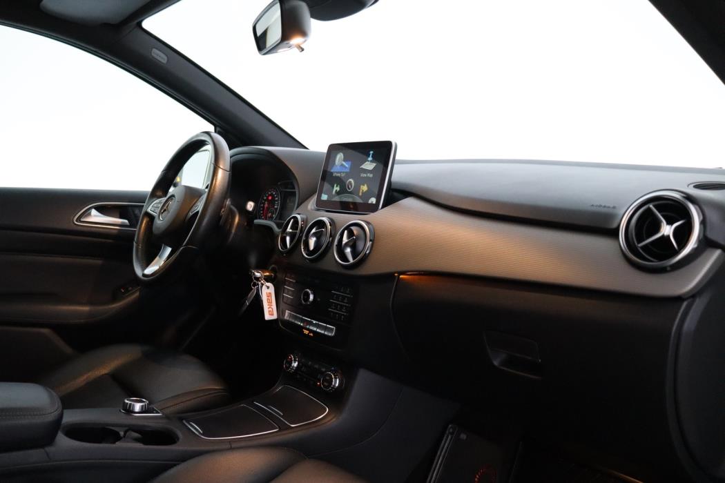 MERCEDES-BENZ B 2016