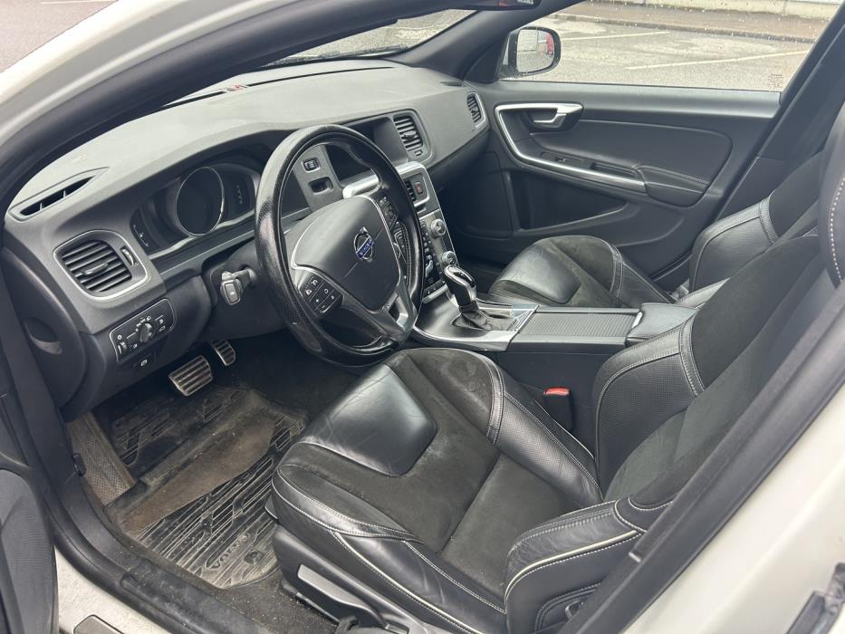 VOLVO S60 2015