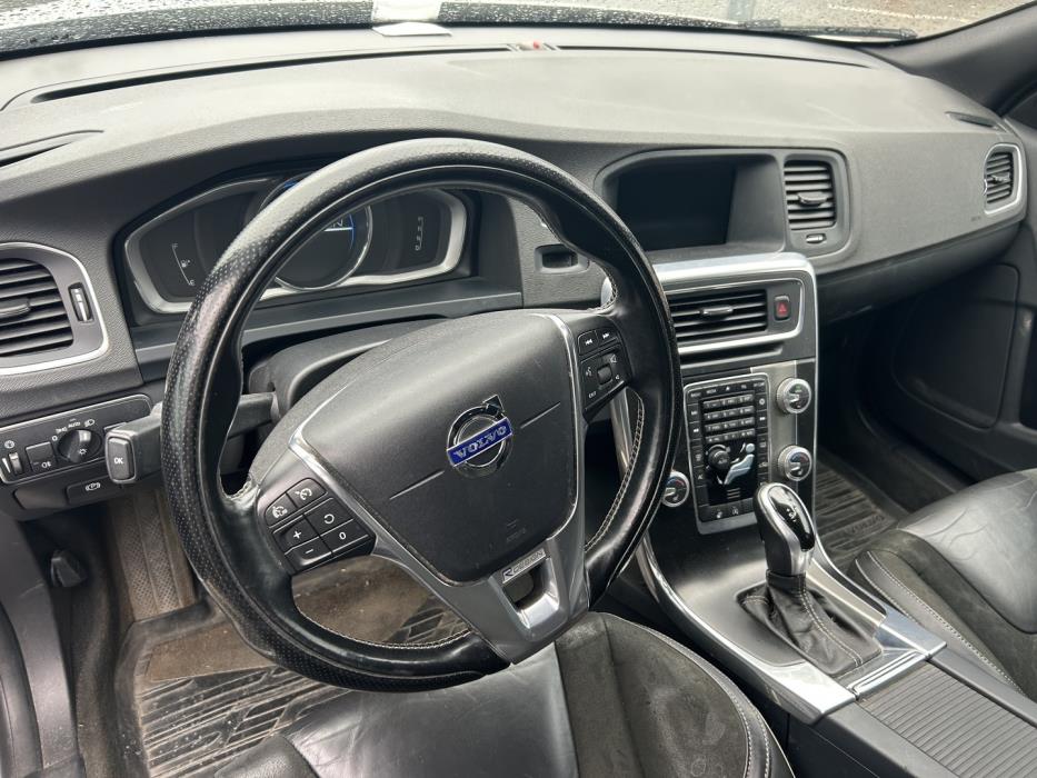 VOLVO S60 2015