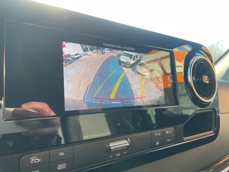 MERCEDES-BENZ Sprinter 2023