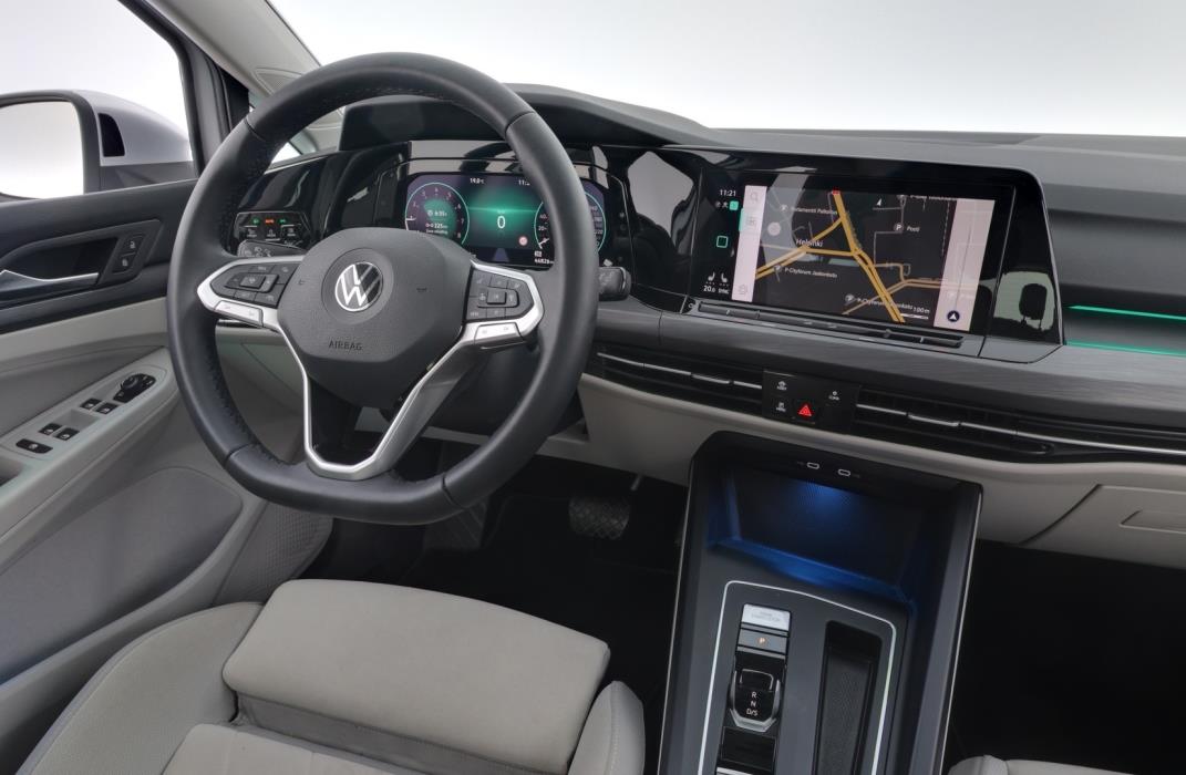 VOLKSWAGEN Golf 2021