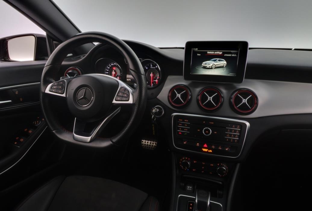 MERCEDES-BENZ CLA 45 AMG 2016