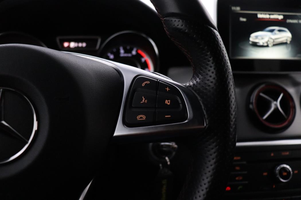 MERCEDES-BENZ CLA 45 AMG 2016