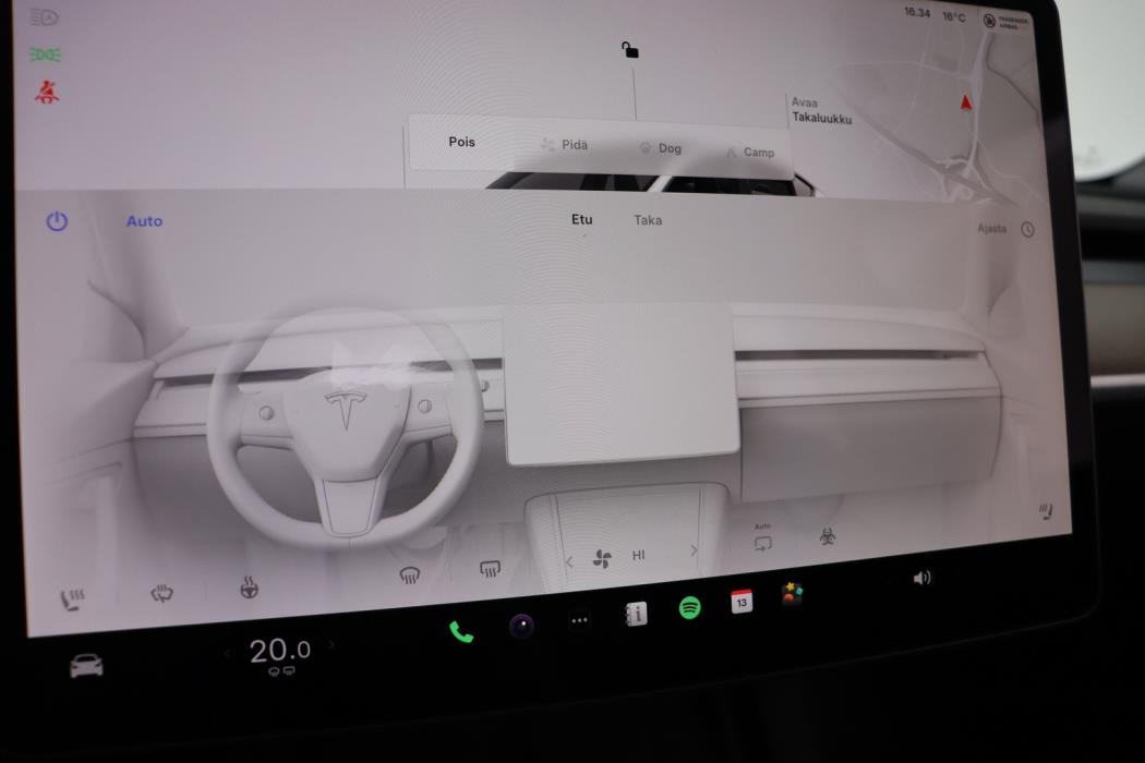 TESLA Model Y 2023