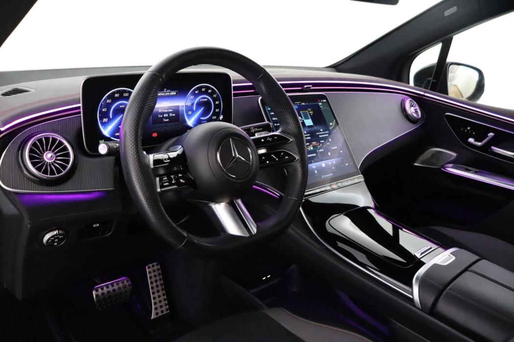 MERCEDES-BENZ EQE SUV 2023