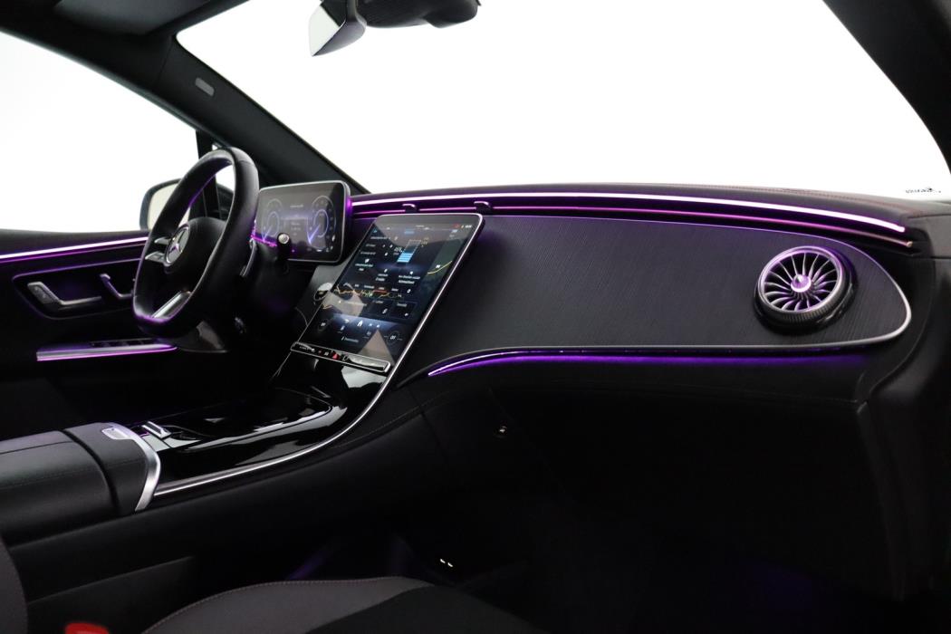 MERCEDES-BENZ EQE SUV 2023