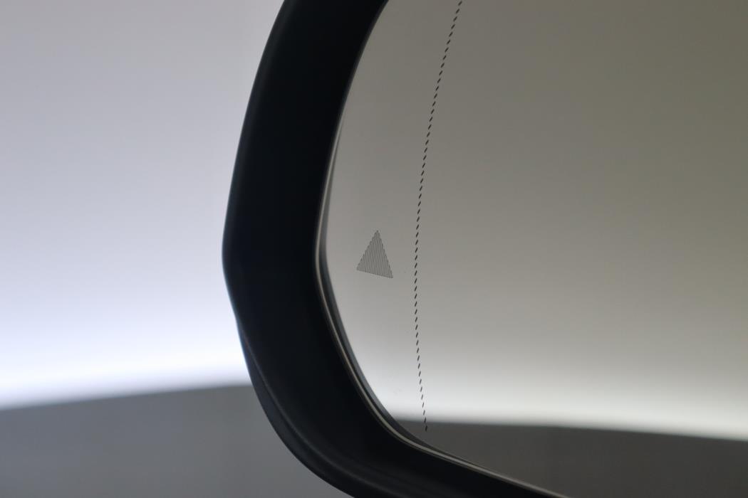 MERCEDES-BENZ EQE SUV 2023