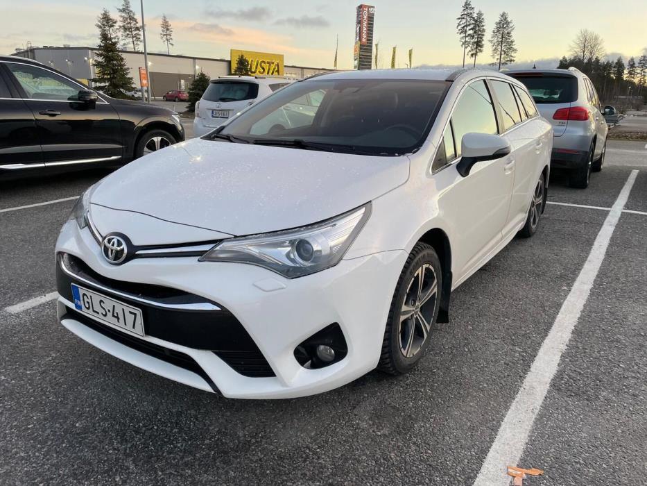 TOYOTA Avensis 2016