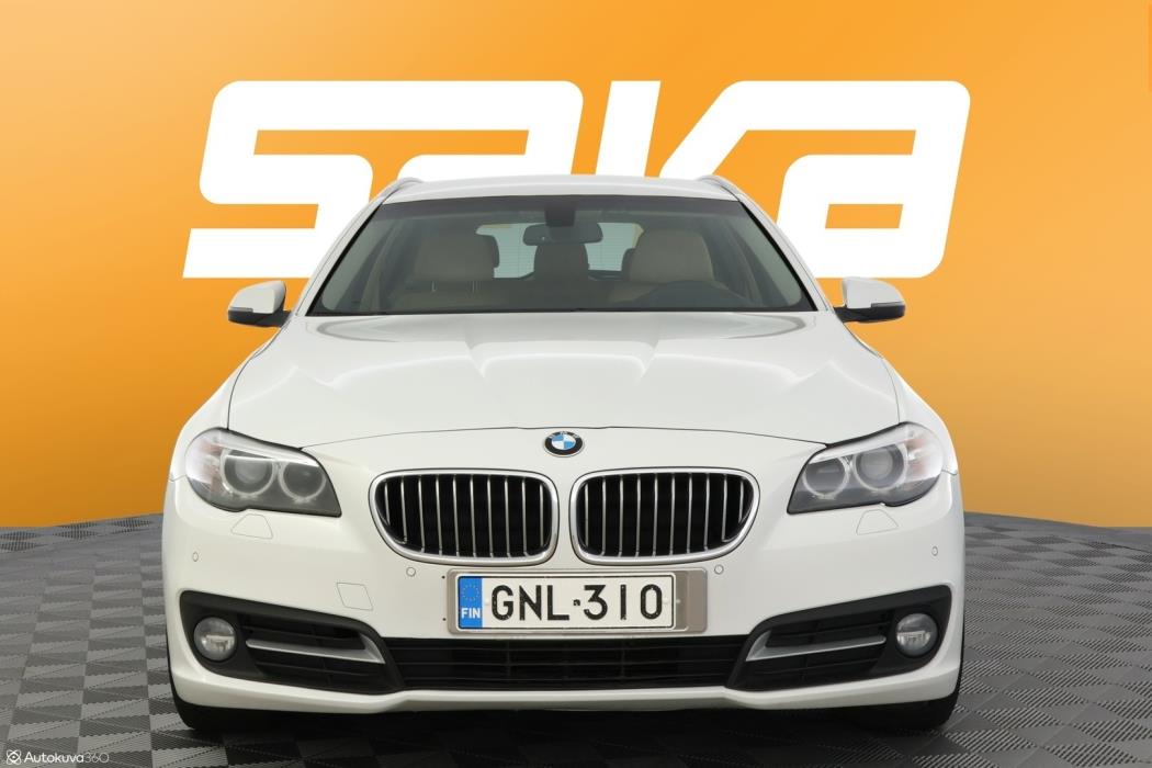 BMW 520 2015
