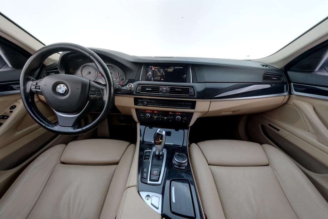 BMW 520 2015