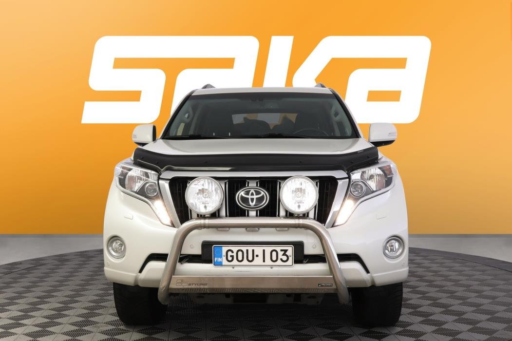 TOYOTA Land Cruiser 2016