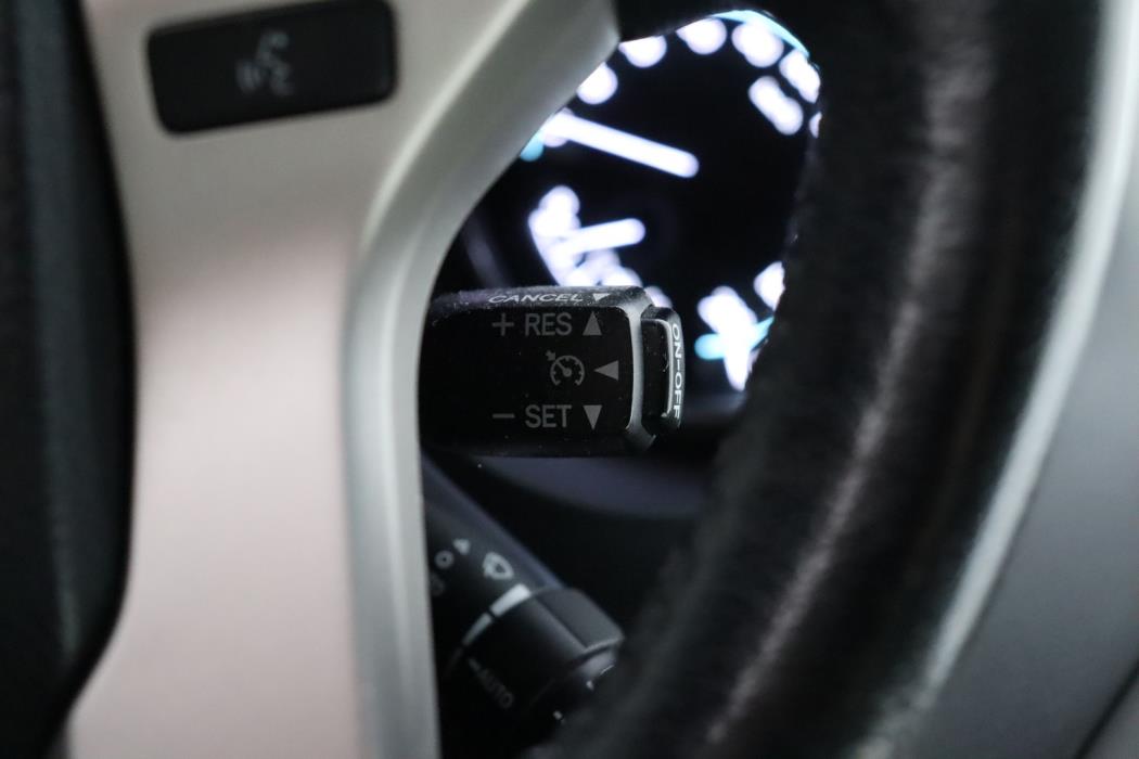 TOYOTA Land Cruiser 2013