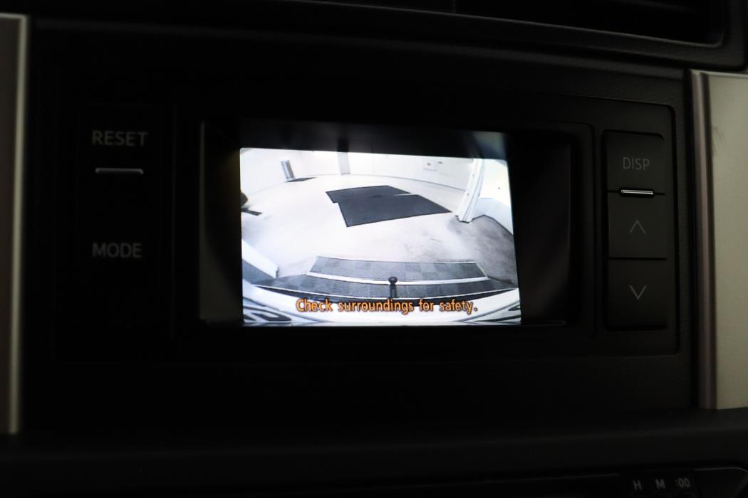 TOYOTA Land Cruiser 2013