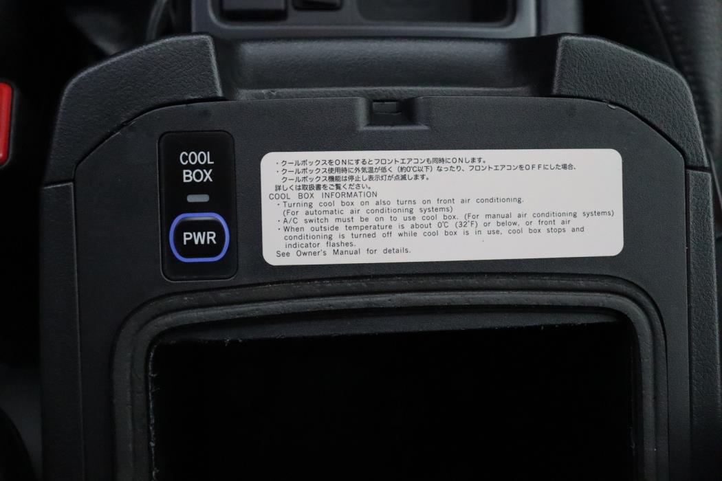 TOYOTA Land Cruiser 2013