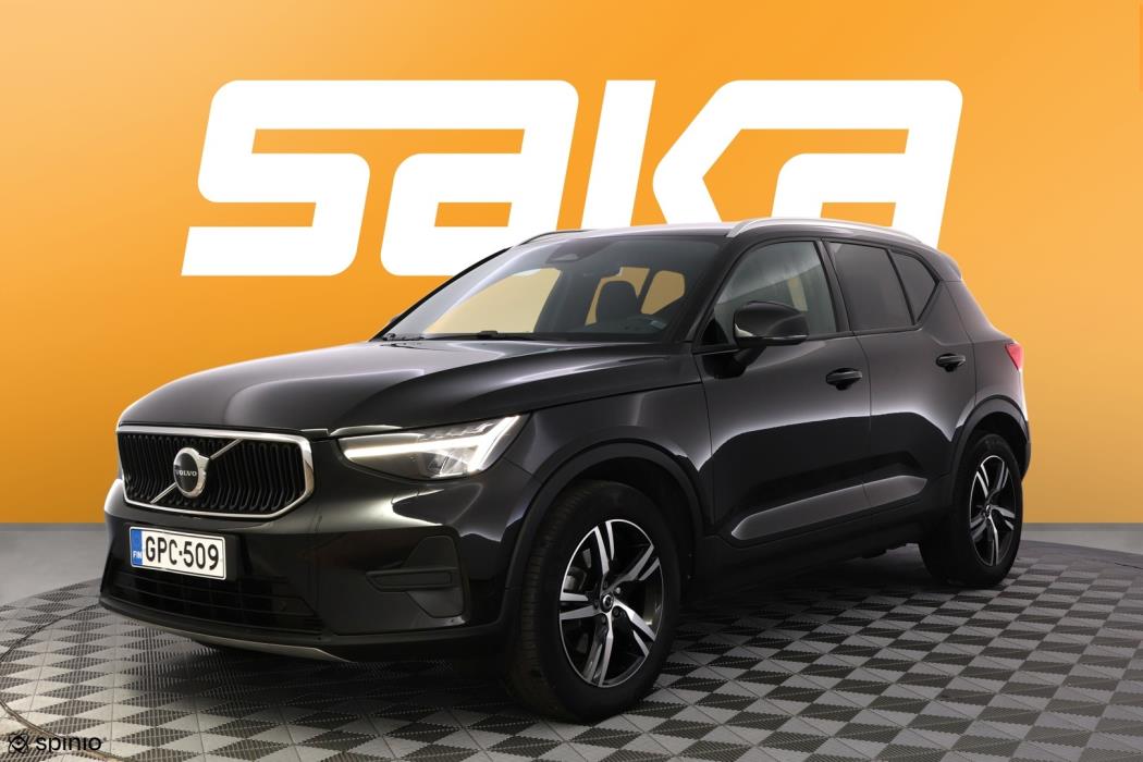 VOLVO XC40 2023