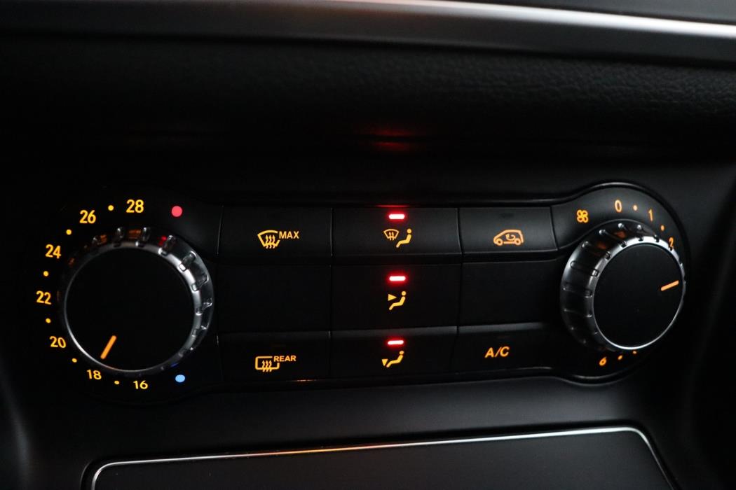 MERCEDES-BENZ CLA 2016