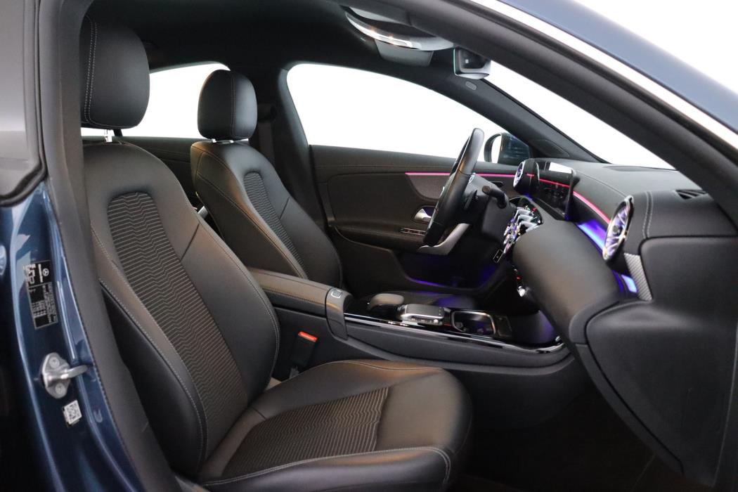 MERCEDES-BENZ CLA 2023