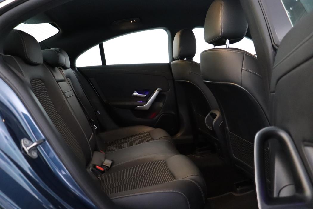 MERCEDES-BENZ CLA 2023