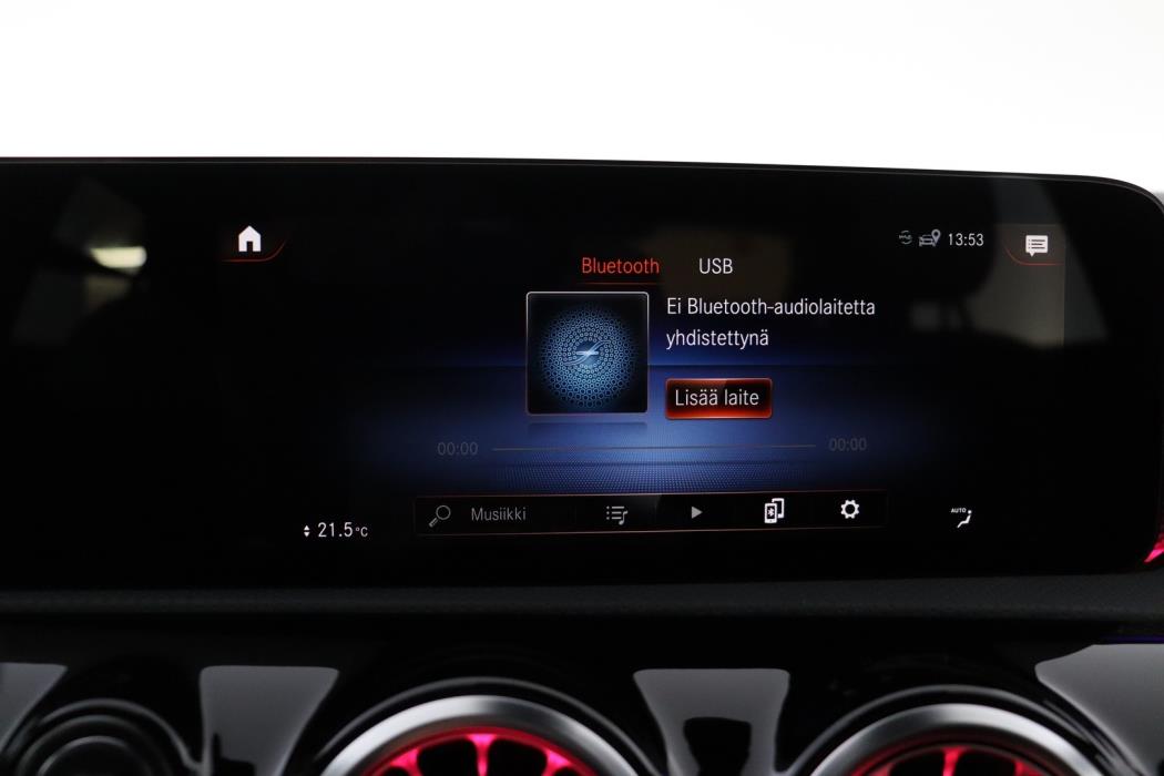 MERCEDES-BENZ CLA 2023