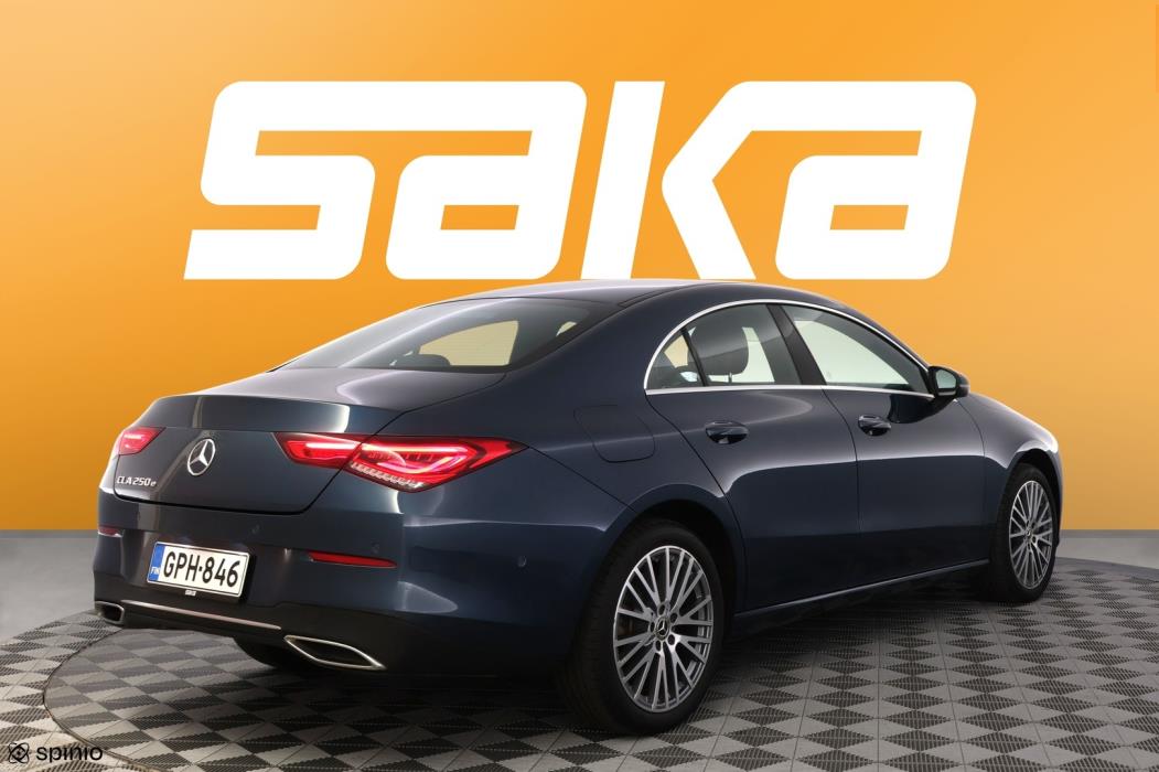 MERCEDES-BENZ CLA 2023