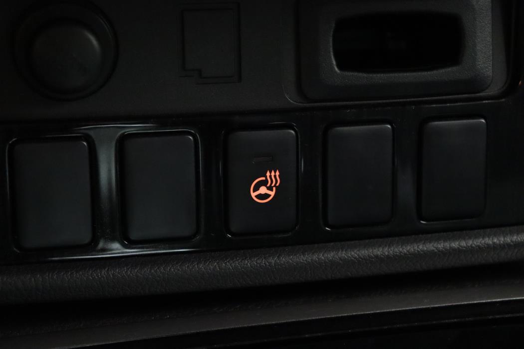 MITSUBISHI Outlander PHEV 2016