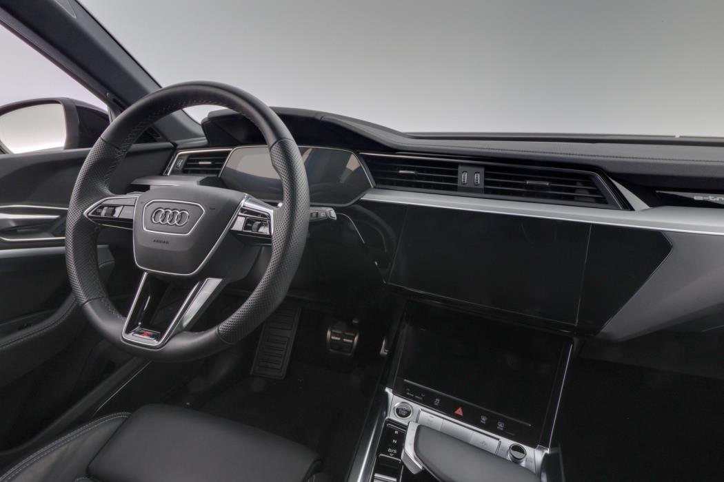 AUDI Q8 e-tron 2024