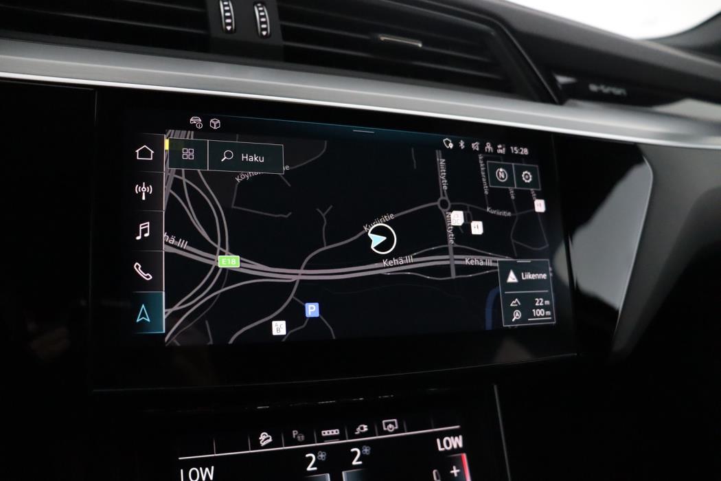 AUDI Q8 e-tron 2024
