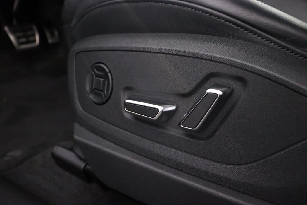 AUDI Q8 e-tron 2024