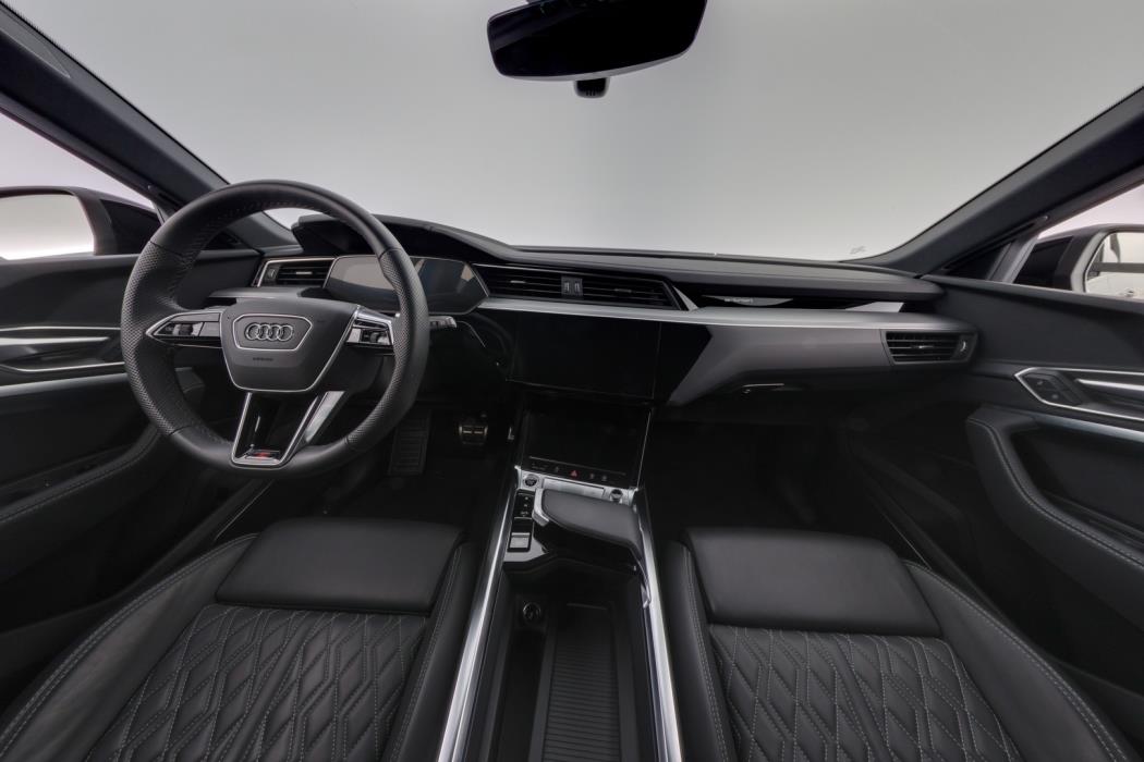 AUDI Q8 e-tron 2024