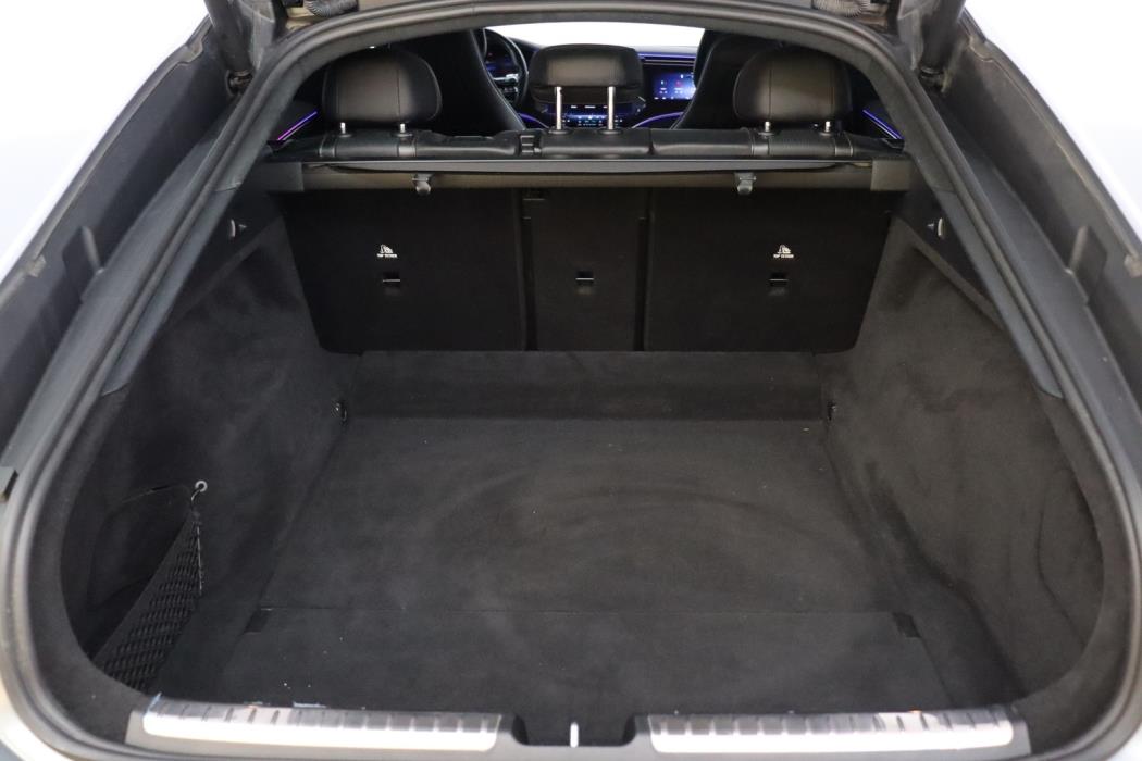 MERCEDES-BENZ EQS 2022